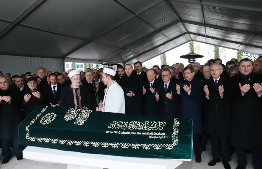 Yavuz Yılmaz son yolculuğuna uğurlandı 73 Yavuz Yılmaz son yolculuğuna uğurlandı 73