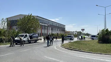 Askeri araç ile otomobil çarpıştı: Yaralılar var