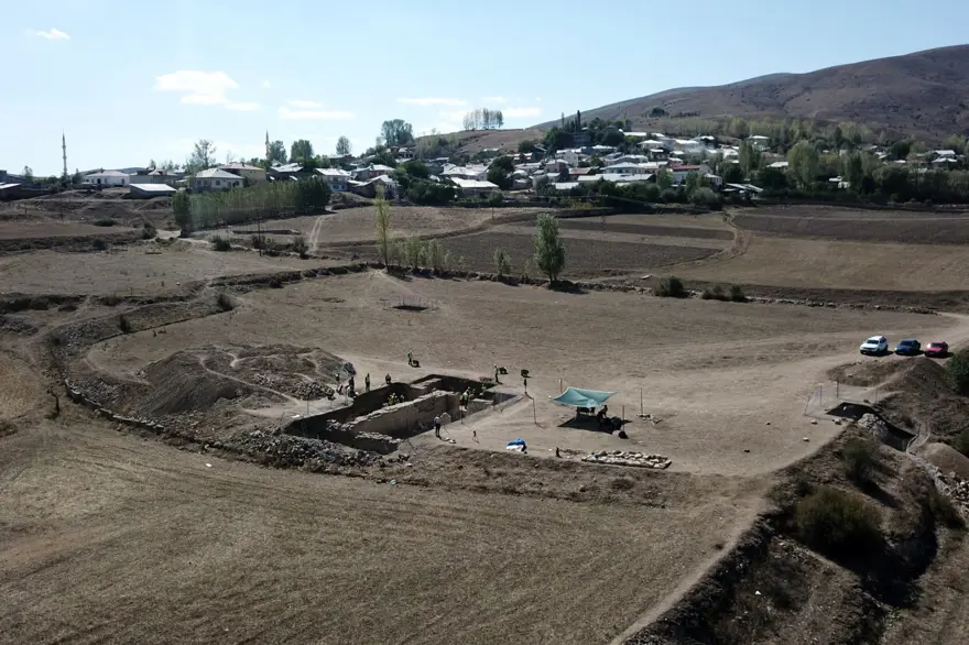 Satala Antik Kenti'ndeki kazılarda 5 bin yıllık bulgulara rastlandı 11