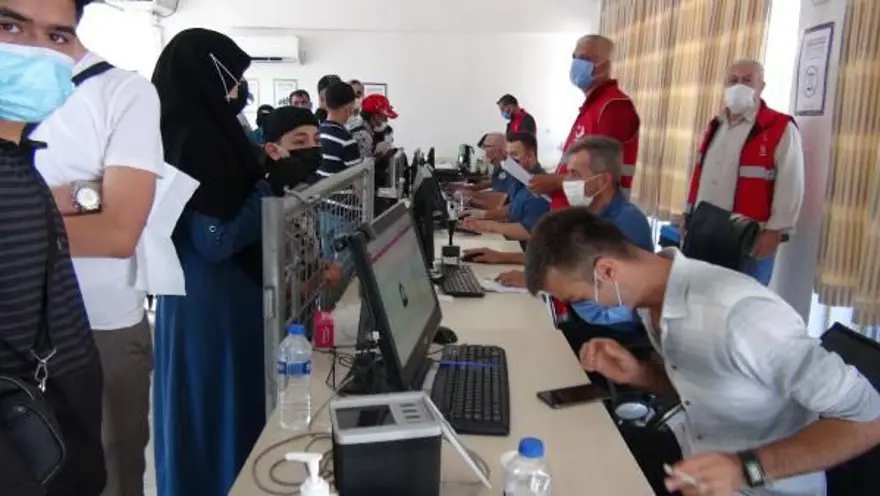 Binlerce Suriyeli bayram için ülkesine döndü 6