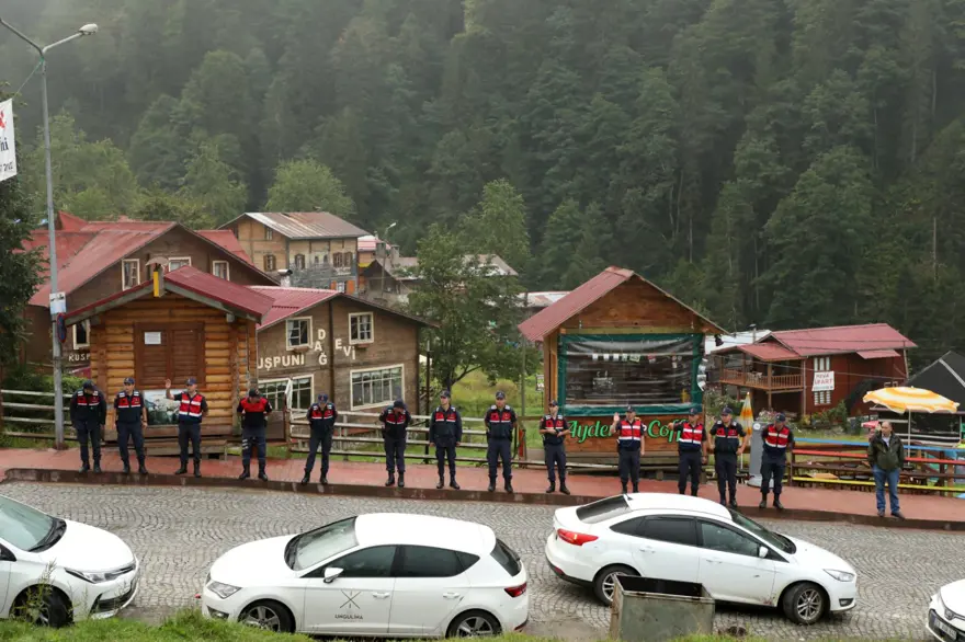 Ayder'de salıncaklar kaldırıldı 9