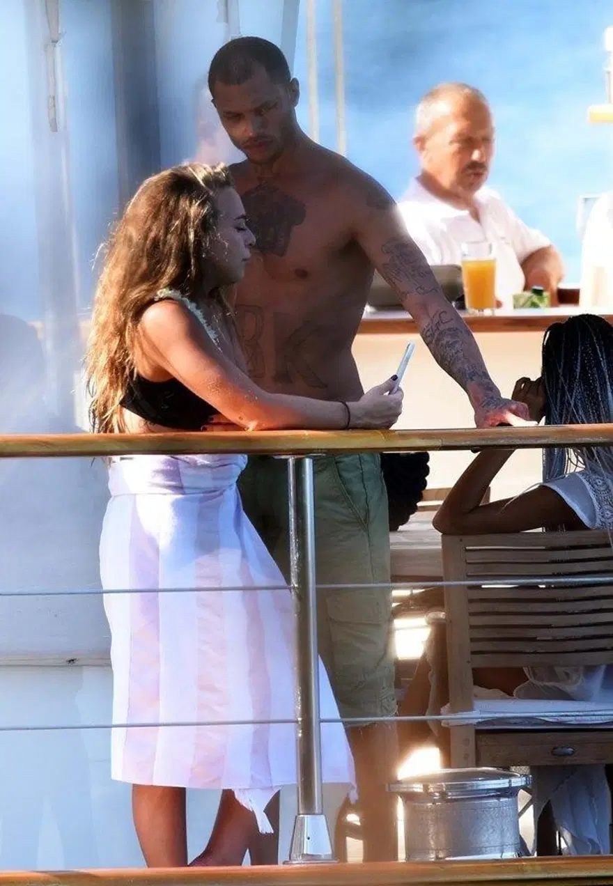 Ünlü manken Jeremy Meeks İstanbul'da (15 milyon euro'luk yatırım) 5 Ünlü manken Jeremy Meeks İstanbul'da (15 milyon euro'luk yatırım) 5