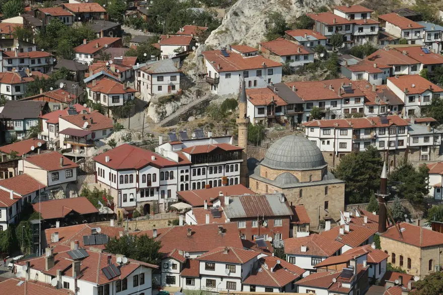 "UNESCO TARİHİNDEKİ EN GENİŞ PERPEKTİFTEKİ YER" 2 "UNESCO TARİHİNDEKİ EN GENİŞ PERPEKTİFTEKİ YER" 2