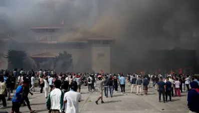 Nepal'in geçici başbakanından açıklama: Hizmet için geldim, 6 ay sonra gideceğim