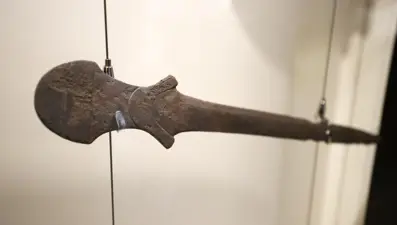 Malatya Arslantepe'deki 5 bin 500 yıllık kılıçlar tarihe ışık tutuyor