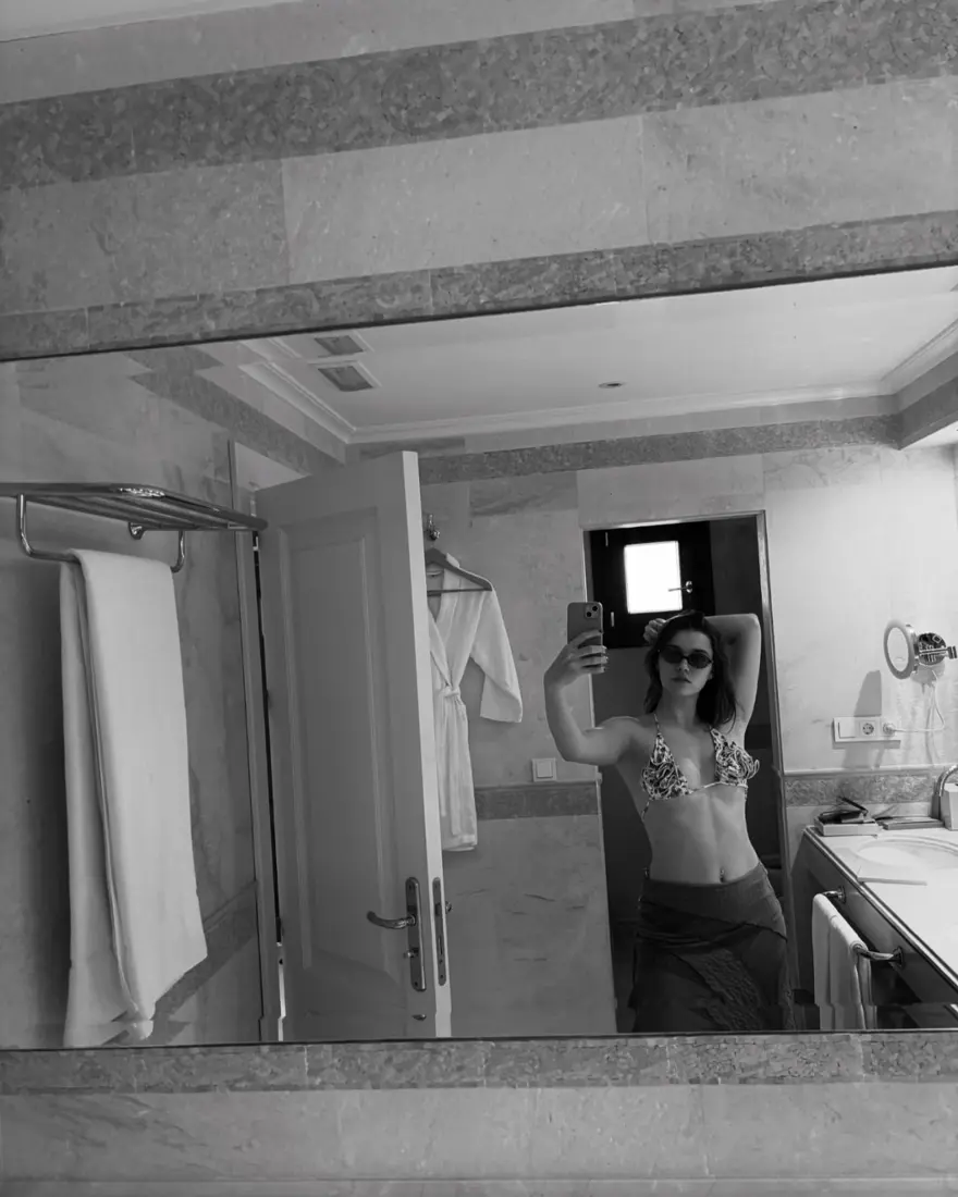 Yalı Çapkını'nın yıldızı Afra Saraçoğlu paylaştı: Kız neşesi 5 Yalı Çapkını'nın yıldızı Afra Saraçoğlu paylaştı: Kız neşesi 5