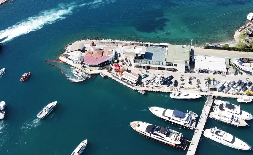 Bodrum'da teknede patlama: Yaralılar var 3 Bodrum'da teknede patlama: Yaralılar var 3