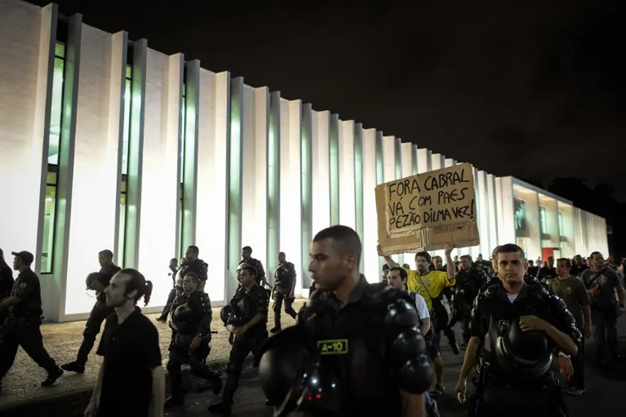 Brezilya'da Dünya Kupası protestosu 5