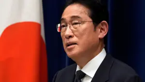 Japonya'da Başbakan Kişida Fumio ve kabinesi istifa etti