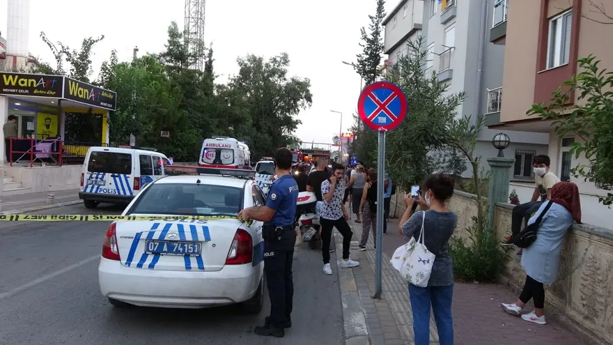 Antalya'da intihar girişimini film gibi izlediler 7