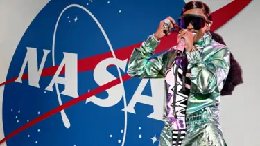 NASA'dan bir ilk: Uzayın derinliklerine hip-hop şarkısı gönderdi