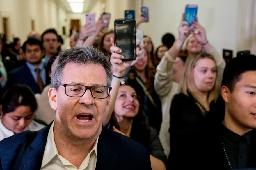 Facebook CEO'su Mark Zuckerberg: Benim de bilgilerim çalındı 7