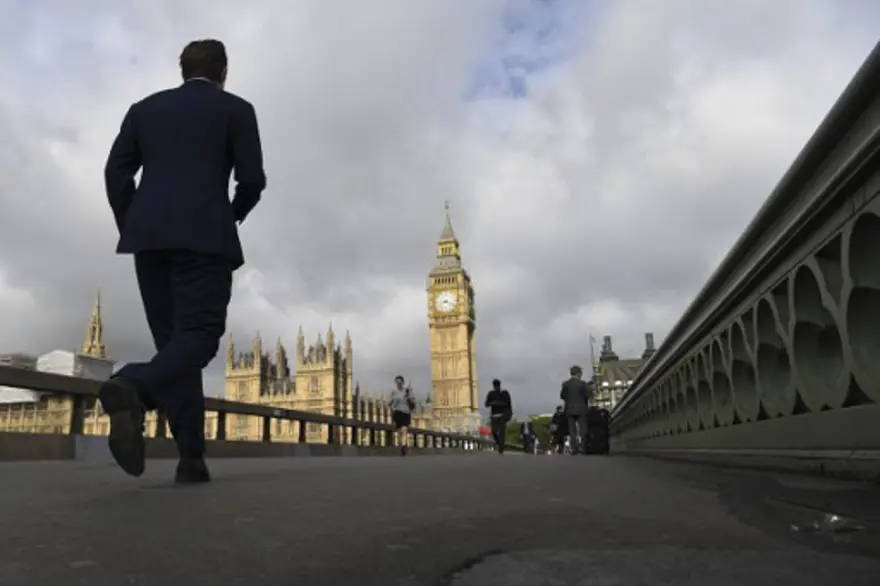 Big Ben son kez çaldı (4 yıl susacak) Big Ben son kez çaldı (4 yıl susacak)