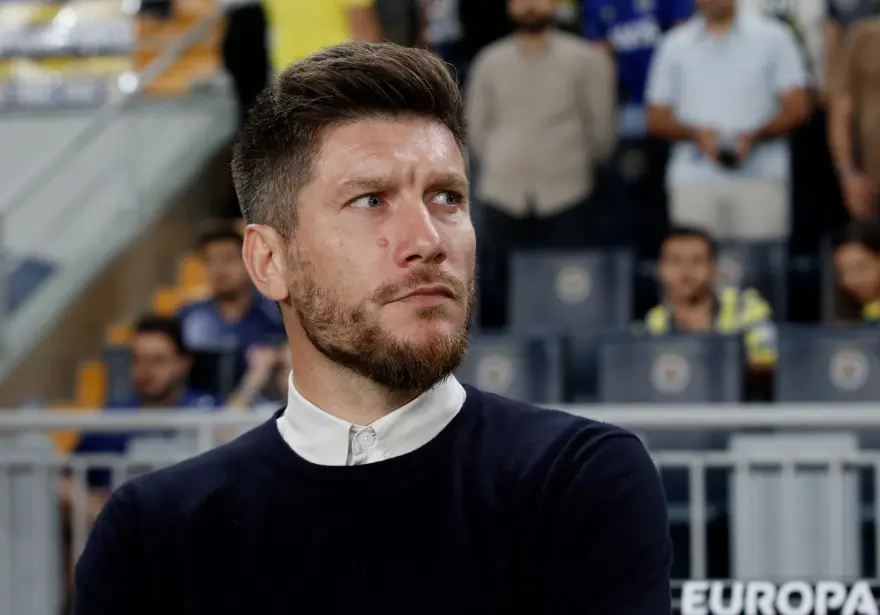 Fenerbahçe Avrupa Ligi'ne galibiyetle başladı: Kadıköy'de 3 gol 2 kırmızı kart! 16