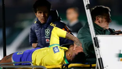 Neymar sahalardan uzun süre uzak kalacak