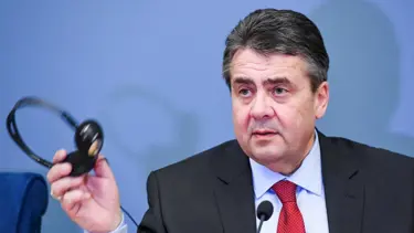 Almanya Dışişleri Bakanı Gabriel'den "yasak" açıklaması