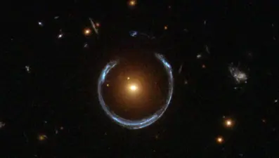 Einstein halkasında rekor keşif: Evrenin en küçük karanlık madde topağı bulundu