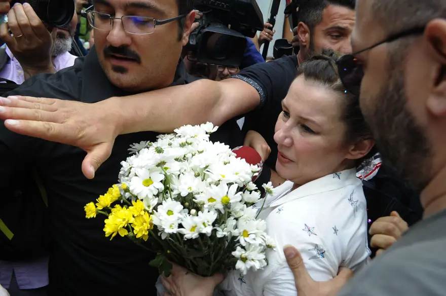 Deniz Seki'den tahliye sonrası ilk açıklama: Ne olur canımı yakmayın 17