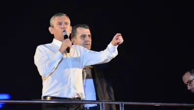 CHP lideri Özel: "Biz bu üç şeyin arkasındayız"