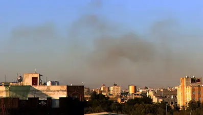 İsrail'den Yemen'deki Hudeyde Limanı'na saldırı