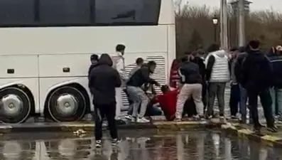 Ankaragücü'nün iki taraftar grubu Gecekondu ve Bekarevi Çocukları birbirine girdi: 1'i ağır 7 yaralı