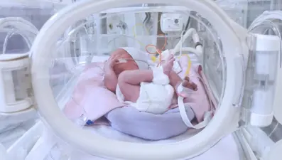 Corona virüs erken doğum nedeni mi?