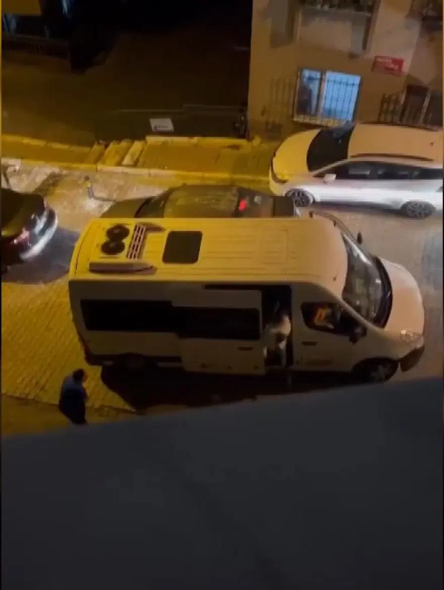 İstanbul'da yol verme kavgası: 7 kişi birden saldırdı 7