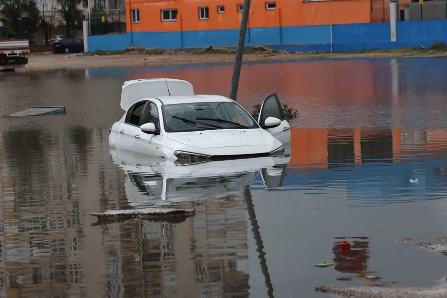 Antalya'da sel felaketinin faturası 300 milyon TL 1