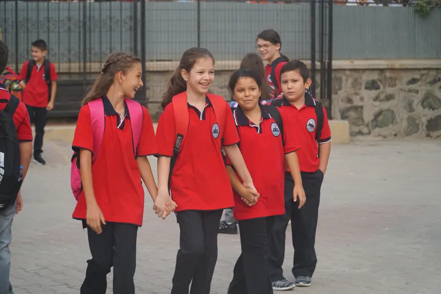 Okullar açıldı (18 milyon öğrenci ders başı yaptı) 28