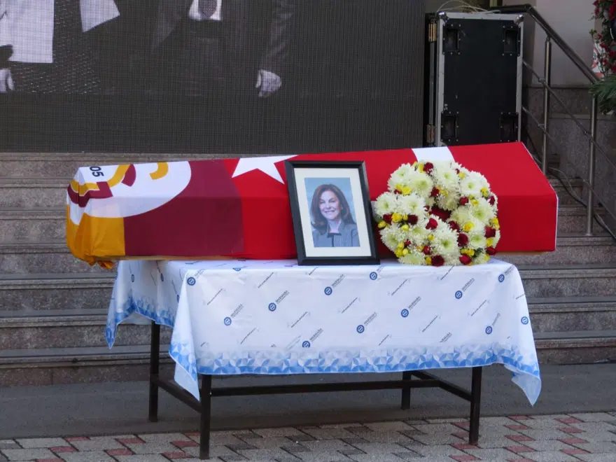 Prof. Dr. Serap Helvacı için Marmara Üniversitesi'nde tören 6