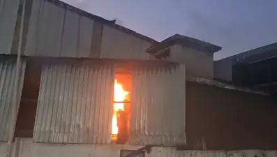 Trafo patlaması sonucu fabrika yandı: 6 yaralı