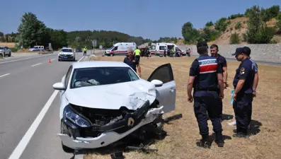 Amasya'da iki araç çarpıştı: 10 yaralı