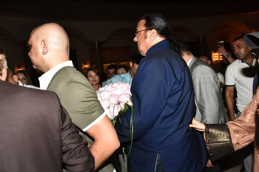 Bodrum'a gelen ABD’li aktör Steven Seagal’ın beklenmedik kaprisleri 5