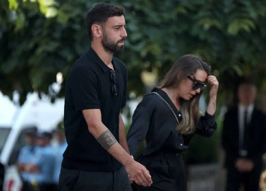 Futbol dünyası yasta: Jota'nın cenazesinde gözyaşları sel oldu! 8 Futbol dünyası yasta: Jota'nın cenazesinde gözyaşları sel oldu! 8