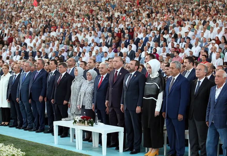 AK Parti kuruluşunun 16. yıl dönümünü kutladı 48