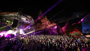 Konsere gitmek mutlu ediyor mu?