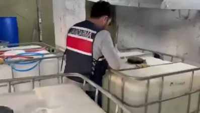 Antalya'da 119 bin litre sahte-kaçak alkol yakalandı