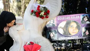 Özgecan Aslan ölümünün 7. yılında mezarı başında anıldı