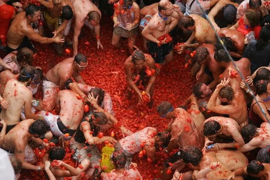 la tomatina, domates savaşı festivali, domates festivali 