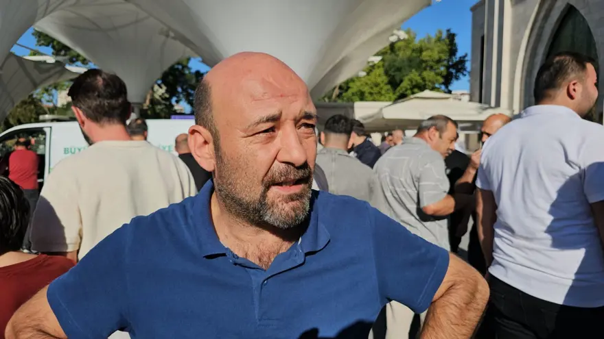 "ELBİSELERİNDEN TANIDIK" 4