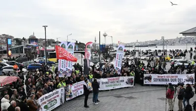 İsrail'in Gazze saldırıları İstanbul'da protesto edildi