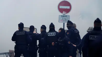 Fransa'daki silahlı saldırı: Saldırganın evinde arama