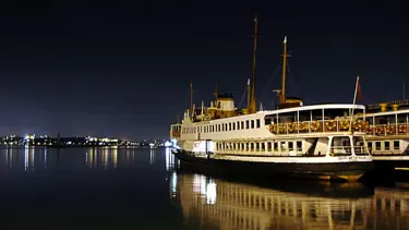 Boğaz'da vapur seferleri yeniden başladı