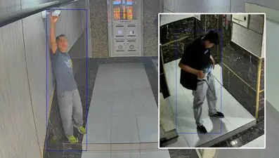 İş hanında tuvaletini yaptı, arkadaşı kameranın açısını değiştirdi