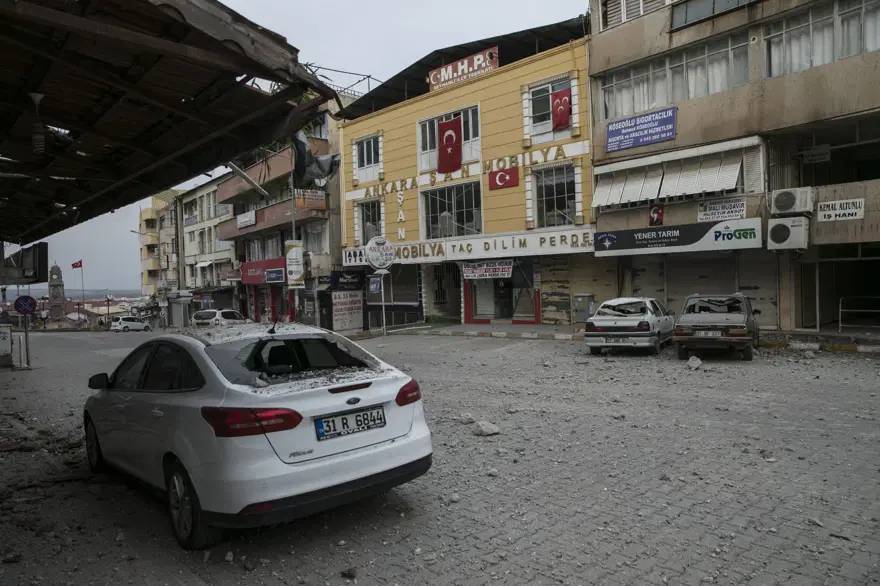 Reyhanlı ve Kilis'e roket mermileri atıldı 22