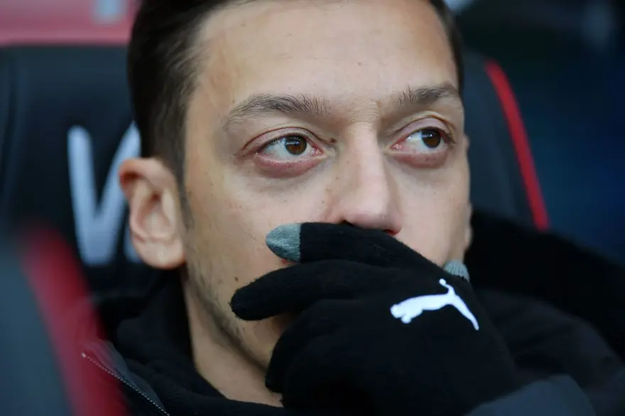 Mesut Özil'den çocuklara eğitim bağışı 3