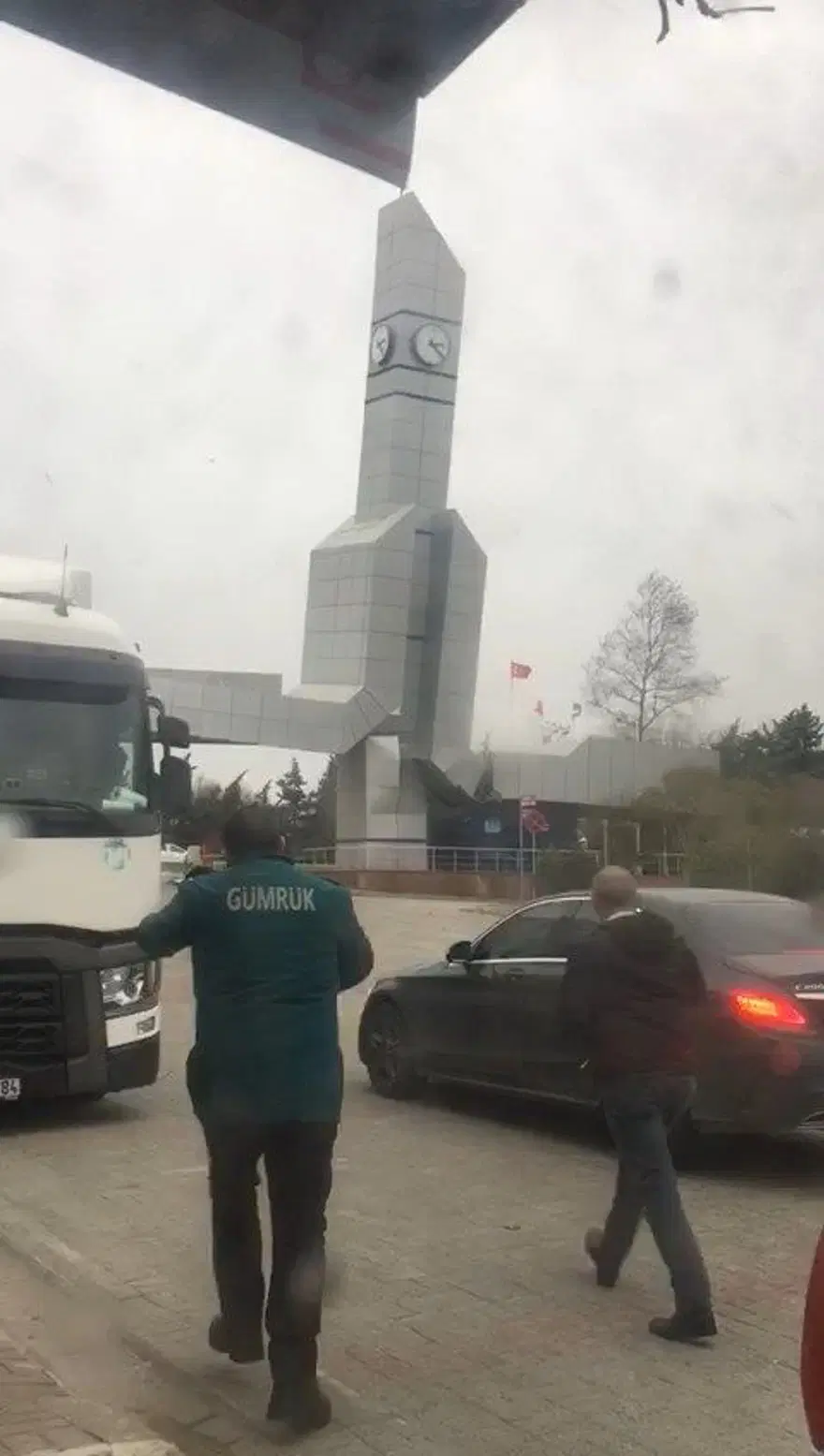 Türkiye'nin birçok ilinde lodos etkili oldu 4