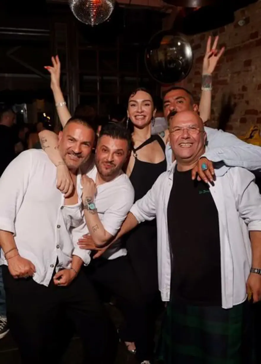 Birce Akalay'dan 40. yaş günü partisi: Aşkımız ve neşemiz sonsuz olsun 3