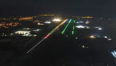 3. havalimanı gece görüntülendi