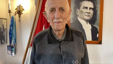 İstanbul’un en yaşlı muhtarı görevi bırakıyor